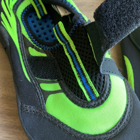 Nerf Water shoes - Picture 4 of 7